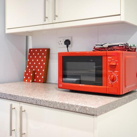 Cozy Rooms In Shared Accommodation Near Anfield Stadium With Parking And Wifi Liverpool Eksteriør billede