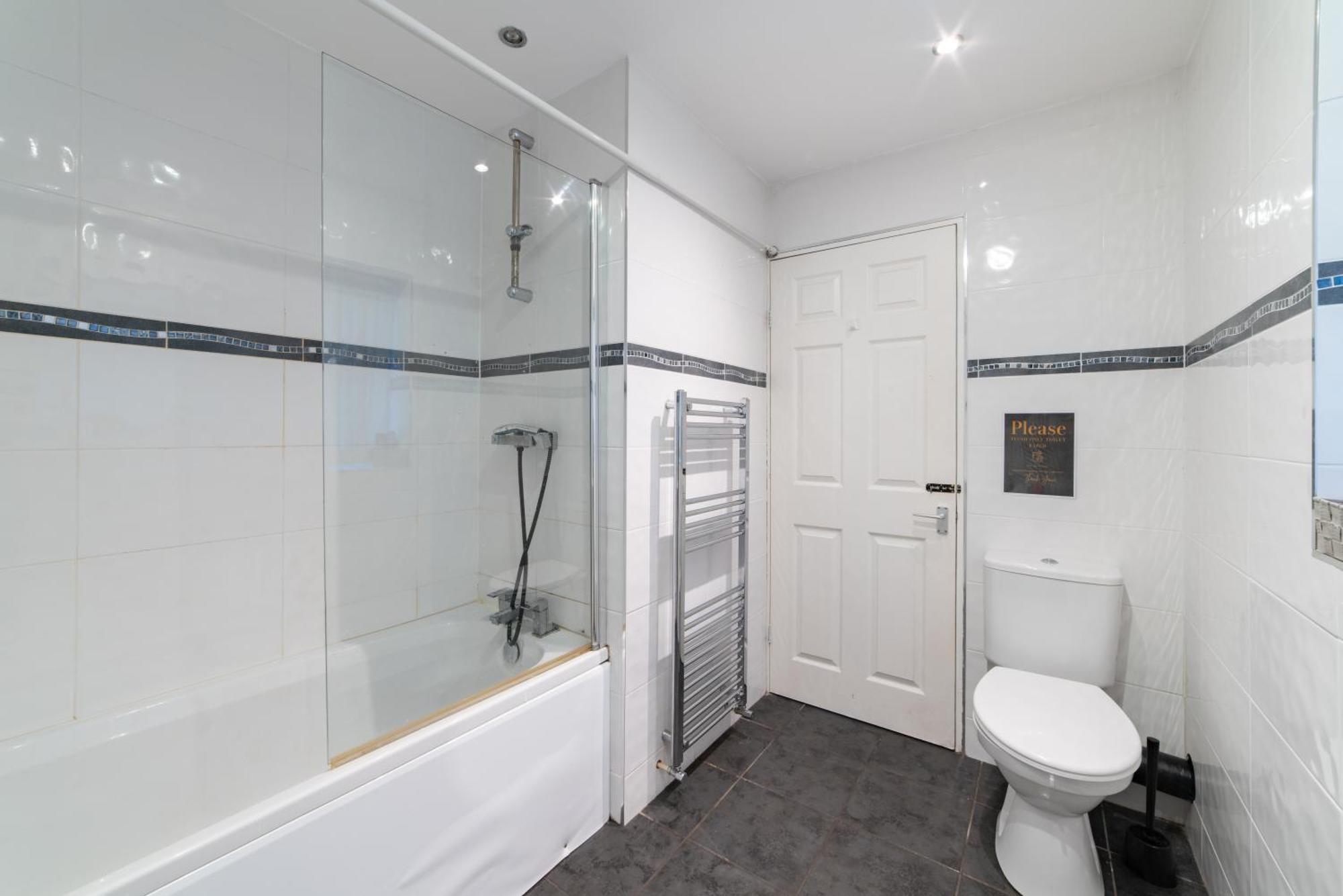 Cozy Rooms In Shared Accommodation Near Anfield Stadium With Parking And Wifi Liverpool Eksteriør billede