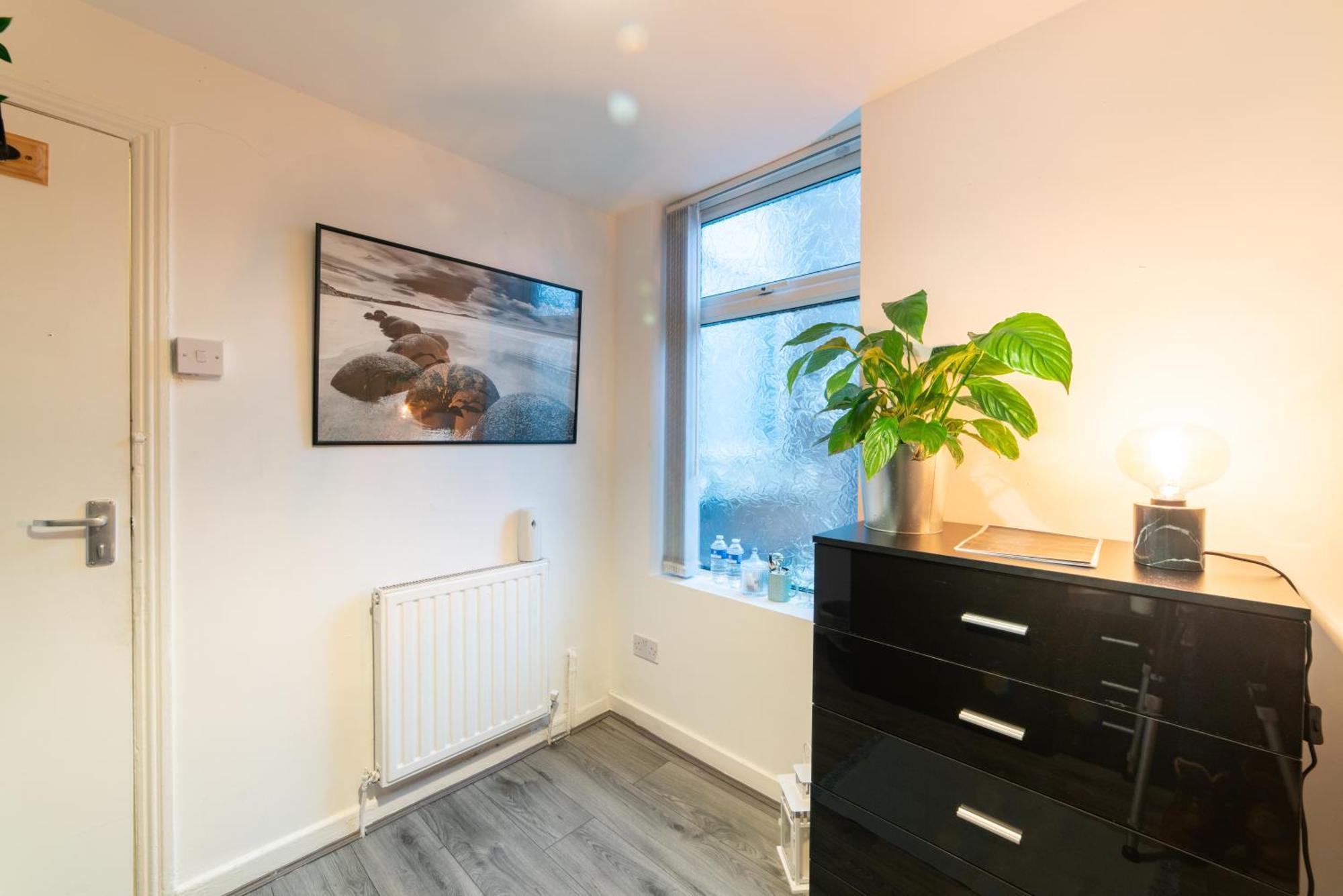Cozy Rooms In Shared Accommodation Near Anfield Stadium With Parking And Wifi Liverpool Eksteriør billede