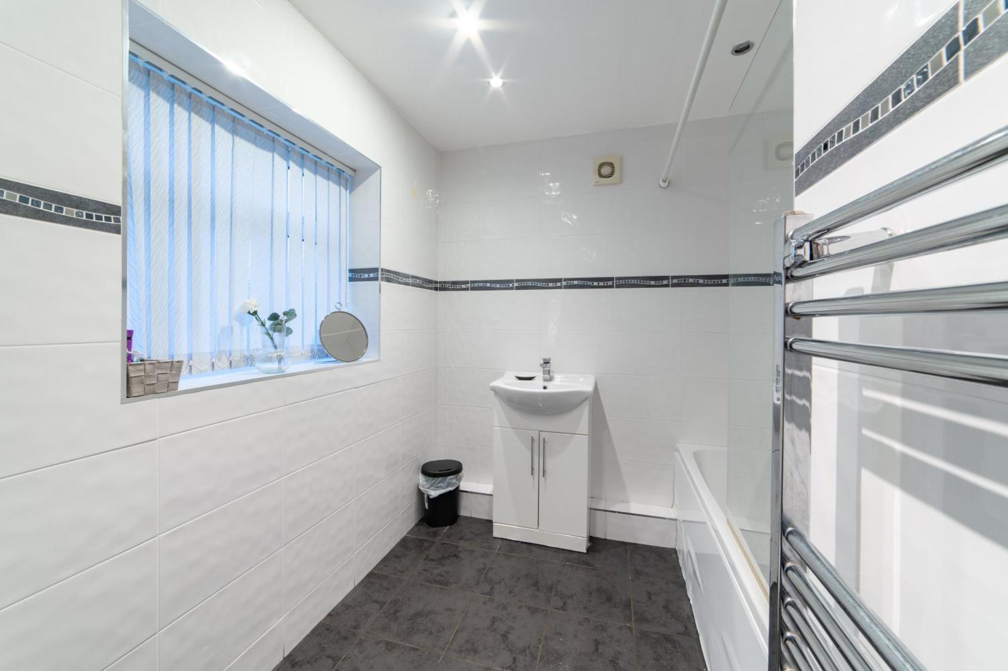 Cozy Rooms In Shared Accommodation Near Anfield Stadium With Parking And Wifi Liverpool Eksteriør billede