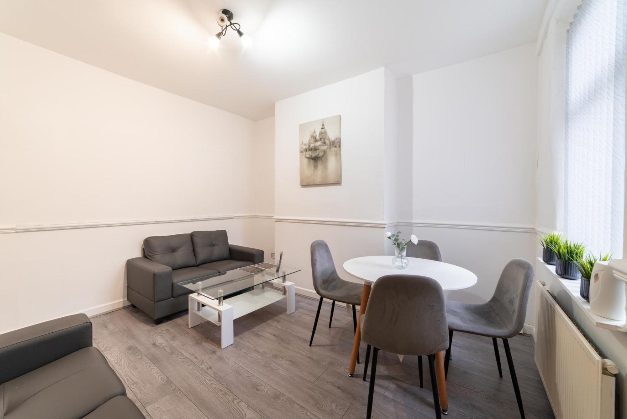 Cozy Rooms In Shared Accommodation Near Anfield Stadium With Parking And Wifi Liverpool Eksteriør billede