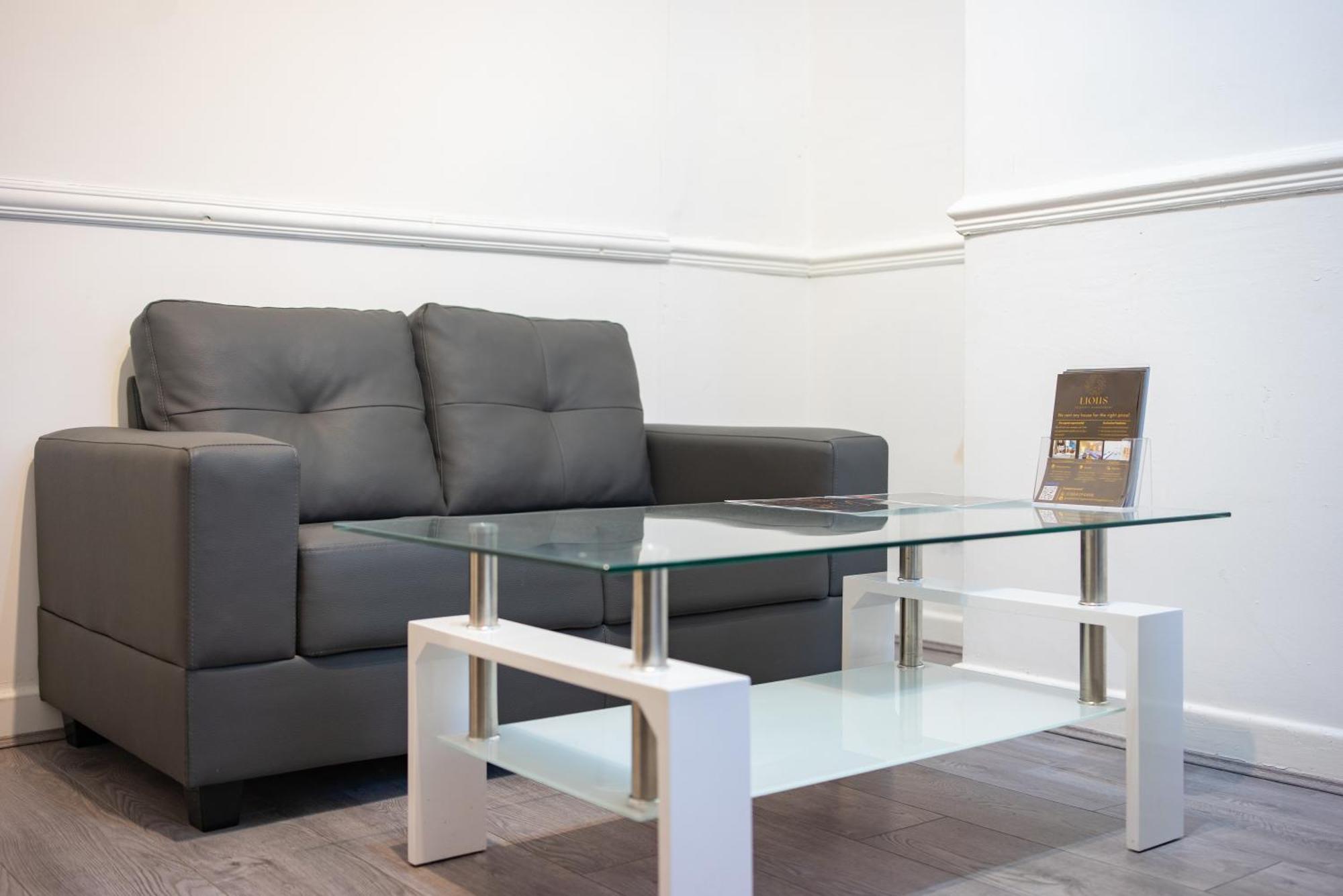 Cozy Rooms In Shared Accommodation Near Anfield Stadium With Parking And Wifi Liverpool Eksteriør billede